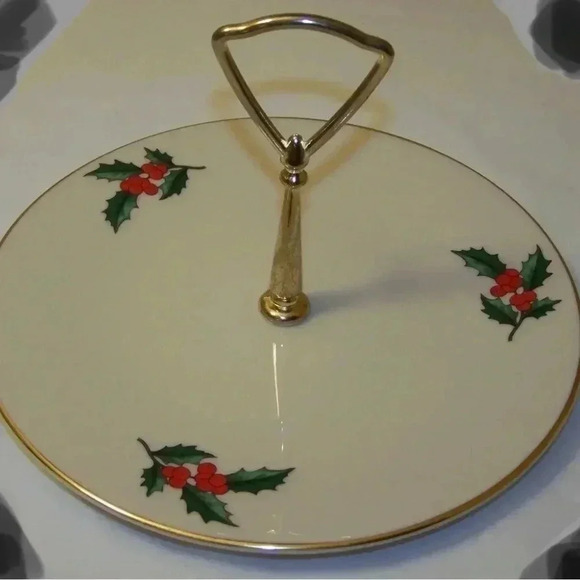 Pickard Holly Fine China Ivory Porcelain Decorated Sprigs of Holly Christmas - Picture 8 of 8